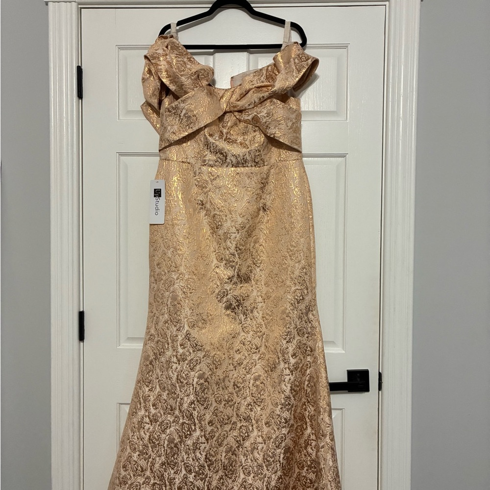 Brand new with tag,  Azazie Elegant Rose Gold Off-Shoulder long dress